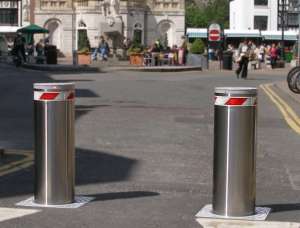 Automatic- Hydraulic Bollard